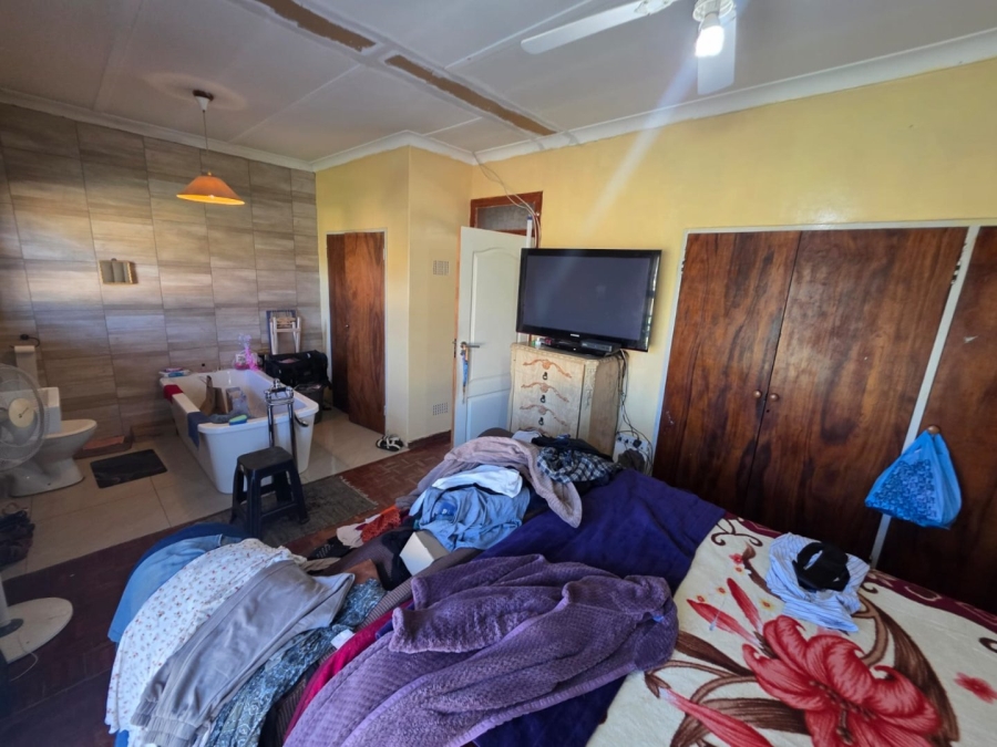 3 Bedroom Property for Sale in Verwoerdpark Northern Cape